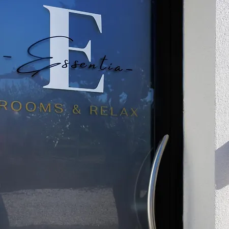 Essentia Rooms & Relax-3
